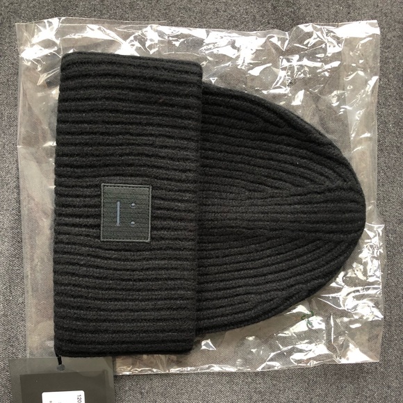 NWT Acne Studios Pansy Face Beanie - Picture 3 of 6